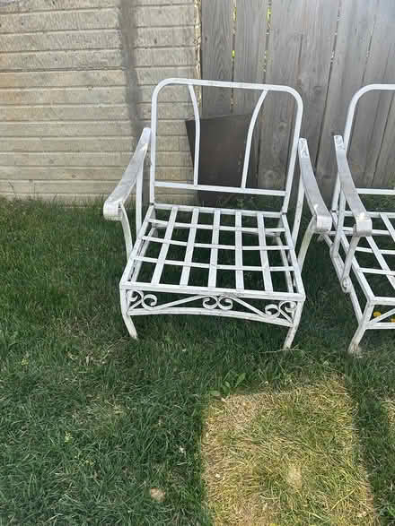 Photo of free Cute Lawn Furniture (20020) #4