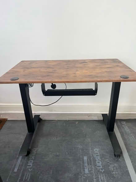 Photo of free Home Office desk (BR3 4) #1