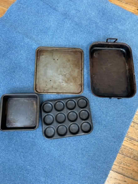 Photo of free Old oven trays (Cheltenham) #1