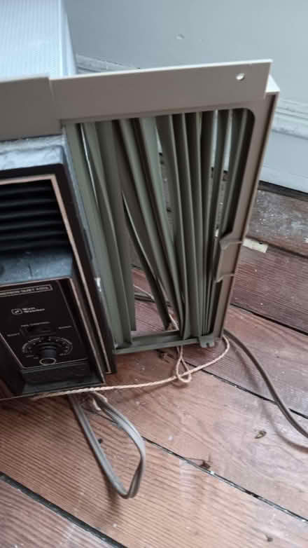 Photo of free Air conditioner 5000 btu (19095) #2