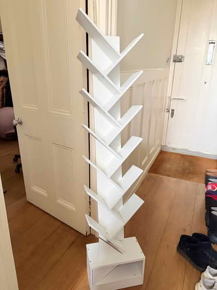 Photo of free Bookcase, toy storage, magazine holder (Barnsbury N1) #1