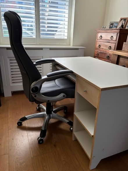 Photo of free Executive office chair & Desk Set (kingston upon thames, KT2) #1