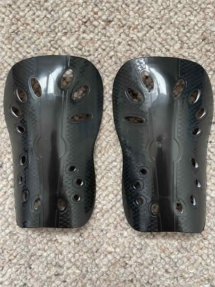 Photo of free Kids shin pads (Chigwell IG7) #1