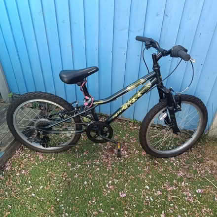 Photo of free Childrens Bicycle (Wimbledon SW19) #3