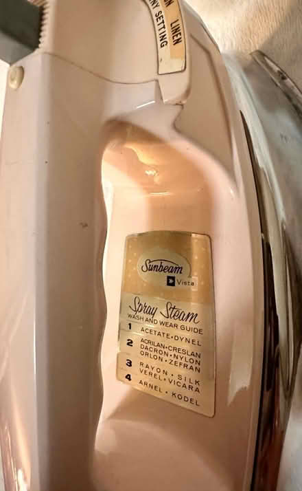 Photo of free 1960s Sunbeam Ironmaster Steam Iron (West San Jose 95128) #3