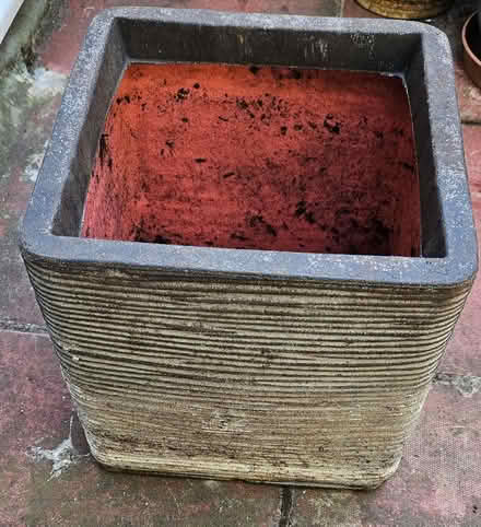 Photo of free Plastic Plant Pot (CT10) #1