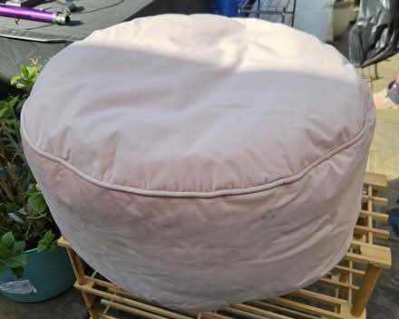 Photo of free Pink Bean Bag (Cm15 8px) #1