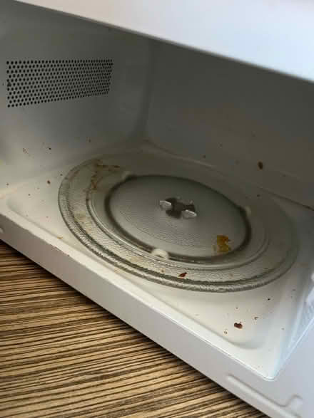 Photo of free Microwave (Willesden green) #2