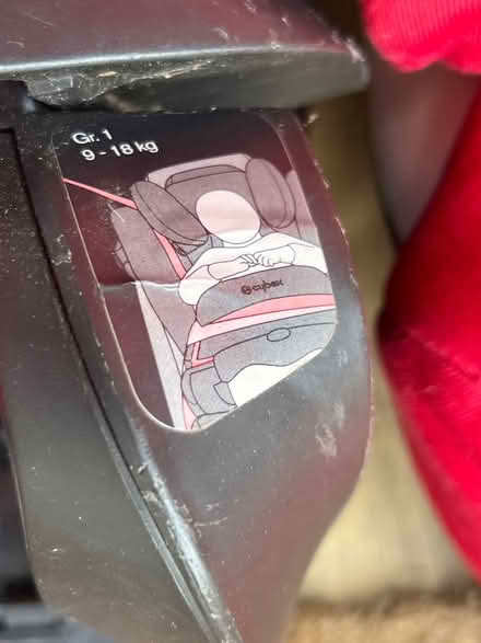 Photo of free Cybex ISO-fix car seat (CB4) #2