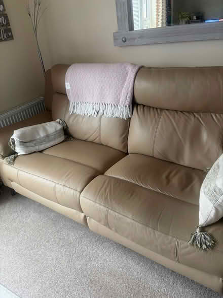 Photo of free Leather recliner sofa fire label 3 years (Washingborough LN4) #3