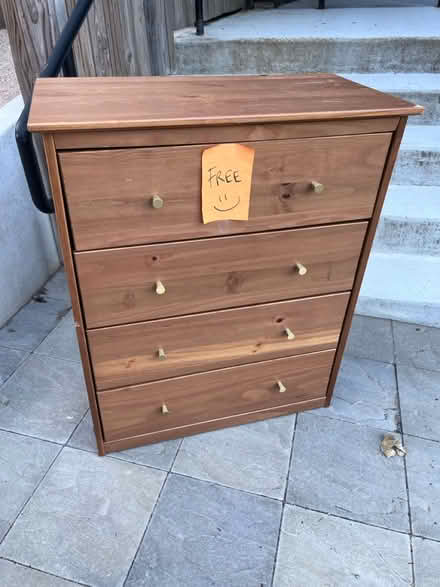 Photo of free Cute chest of drawers (Adams Morgan) #1