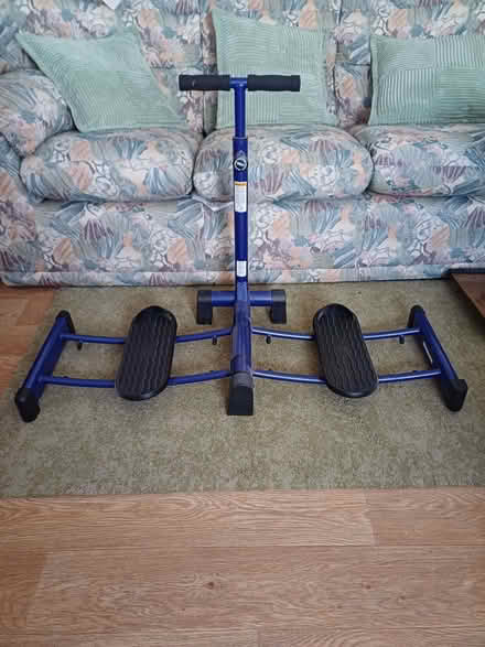 Photo of free Leg exercise machine (Parkham Hill TQ5) #2
