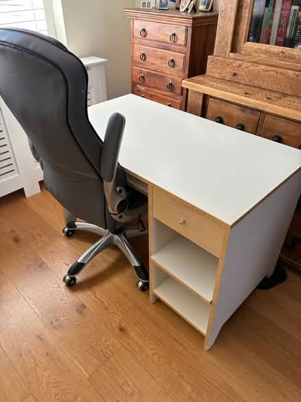 Photo of free Executive office chair & Desk Set (kingston upon thames, KT2) #4