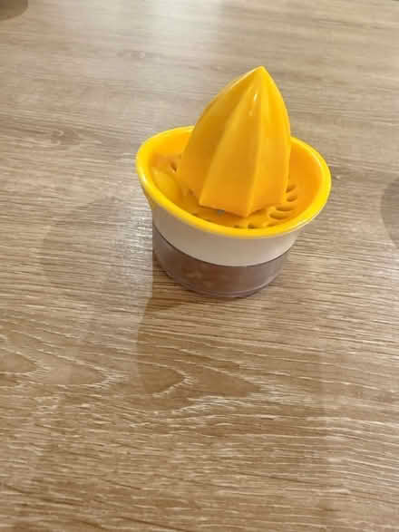 Photo of free Lemon juicer (Welling DA16) #1
