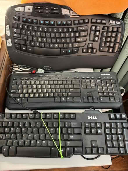 Photo of free vintage PC peripherals - a boxful (63130) #1