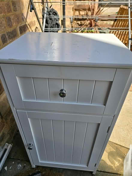 Photo of free Small bathroom cabinet (Luton LU3 3UE) #2