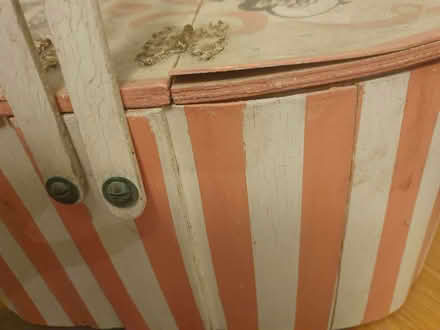 Photo of free Vintage box in need of restoration (Tilehurst RG31) #4