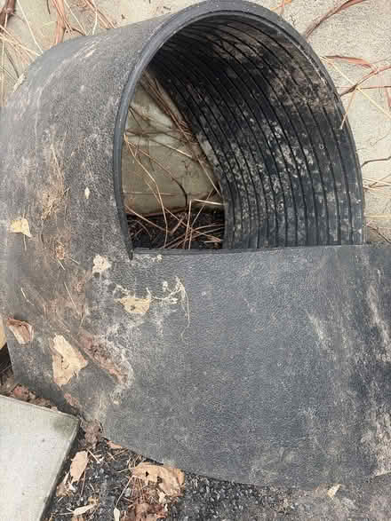 Photo of free Pallets and rubber map remnant (K1Y) #2