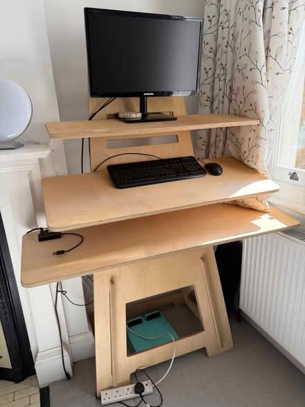 Photo of free Standing desk (BR2) #1