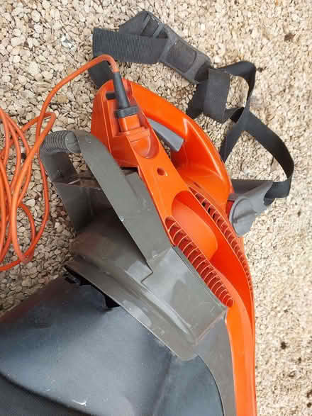 Photo of free Flymo Electric Garden Vac / Leaf Blower MEV 750 (New Marston OX3) #2