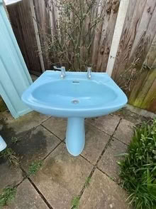 Photo of Blue pedestal sink (Hangleton BN3) #2