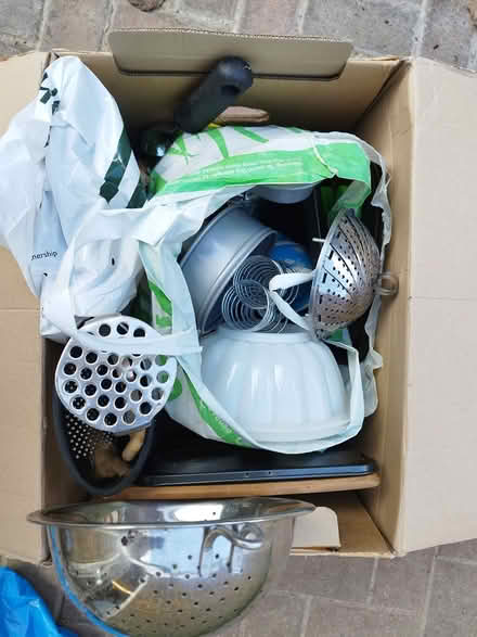 Photo of free kitchenware (West Bletchley MK3) #1