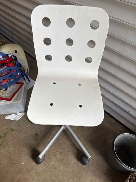 Photo of free Small/childs office swivel chair (HG5 Knaresborogh) #1