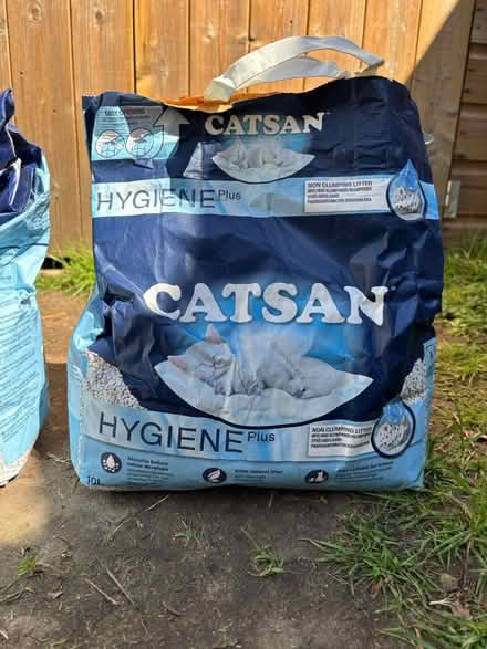 Photo of free Cat litter (Eastleigh SO53) #2