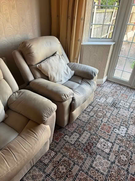Photo of free Recliner settee and chair (Dy4 8bh) #2