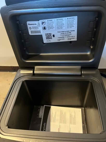 Photo of free Small safe (Bethany) #2