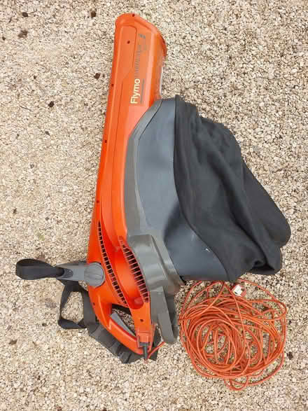 Photo of free Flymo Electric Garden Vac / Leaf Blower MEV 750 (New Marston OX3) #3
