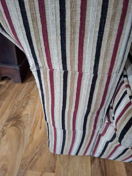 Photo of free Big comfy chair. (BT5) #3