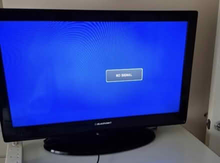 Photo of free 32inch Tv (Bromsgrove B47) #1