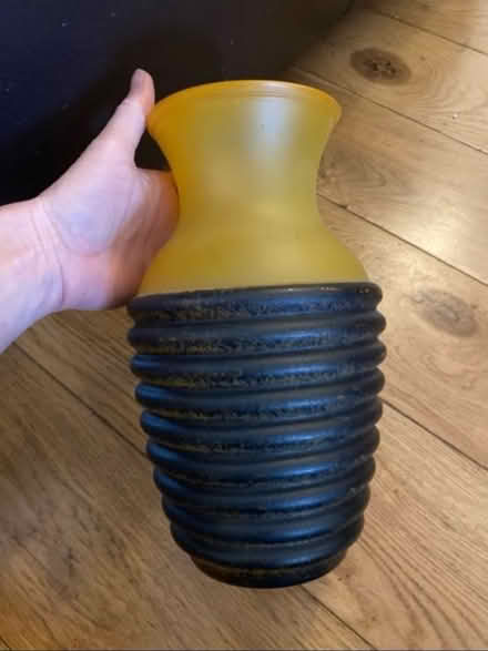 Photo of free Glass Vase (Cheshunt En8) #3