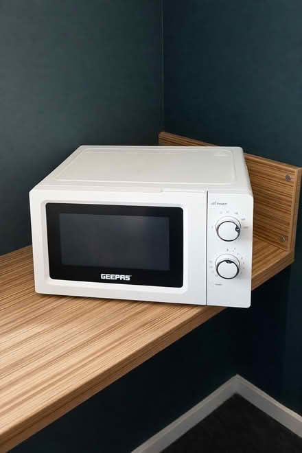 Photo of free Microwave (Willesden green) #1