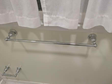 Photo of free Bathroom Finishes (Hickory Ridge) #2