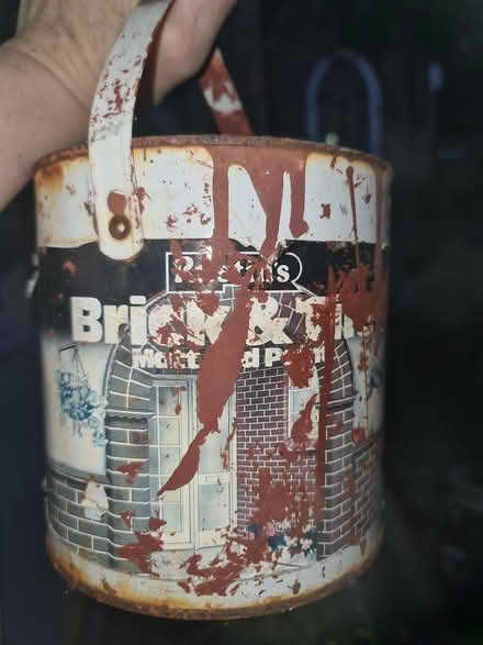 Photo of free Exterior paint, 'brick red' (Dalston E8) #2