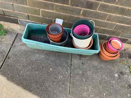 Photo of free Plant pots (Stevenage, pin green SG1) #1