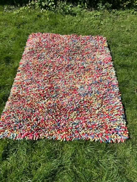 Photo of free Chunky colourful tufted rug (Princes Risborough) #1