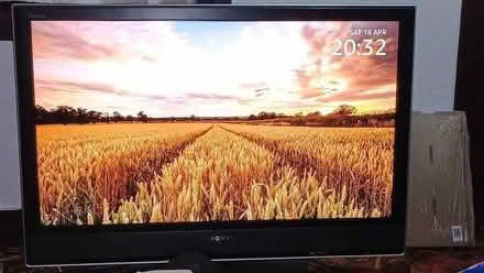 Photo of free Sony Bravia KDL-46W2000 46" 1080p HD LCD Television (Sutton SS4) #2