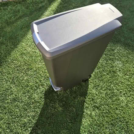 Photo of free Simplehuman Bin (Bleadon BS24) #4