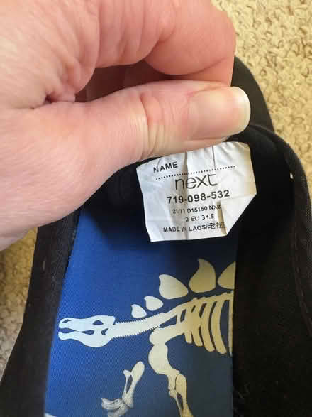 Photo of free PE daps size 2 (Frome Stonebridge area) #3