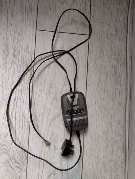 Photo of free Oxford Oximiser 601 battery drip charger (Crookes S10) #2