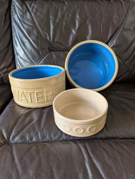 Photo of free Dog bowls (Parkwood Rainham ME8) #1