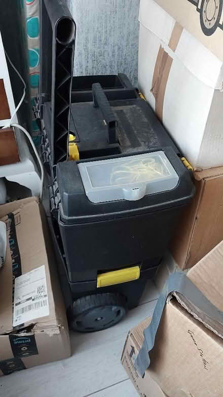 Photo of free tool box on wheels (New Brighton CH45) #2