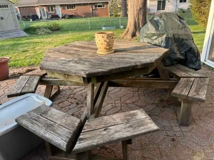 Photo of free 8 seat octagon Cedar picnic table (Off route 3 in Godfrey il) #1