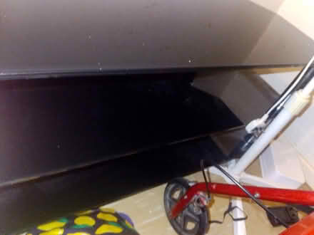 Photo of free Glass coffee or tv table (Fleetwood FY7) #2