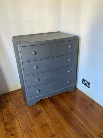 Photo of free Chest of drawers (Edlesborough) #1