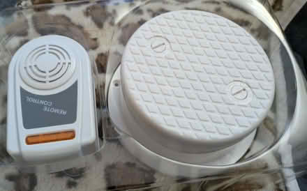 Photo of free Dogs doorbell (Muxton TF2) #3