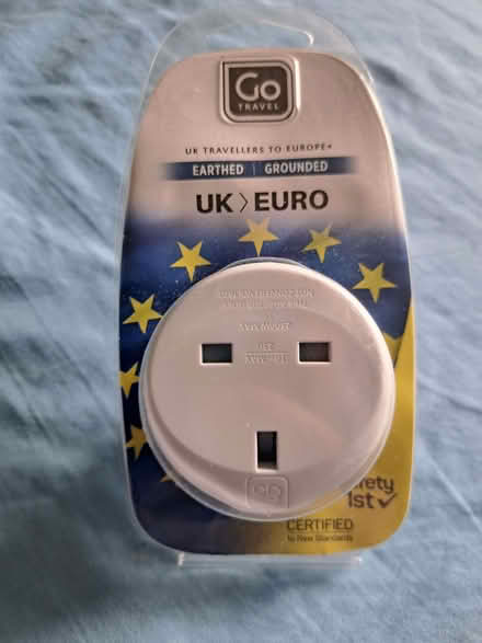 Photo of free UK to Euro plug adapter (Battle RG30) #1